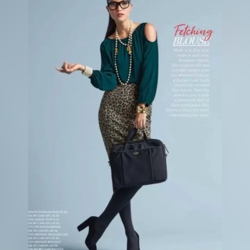CAbi #3054 Fetching Blouse (cut our shoulder blouse) Teal, Size XS